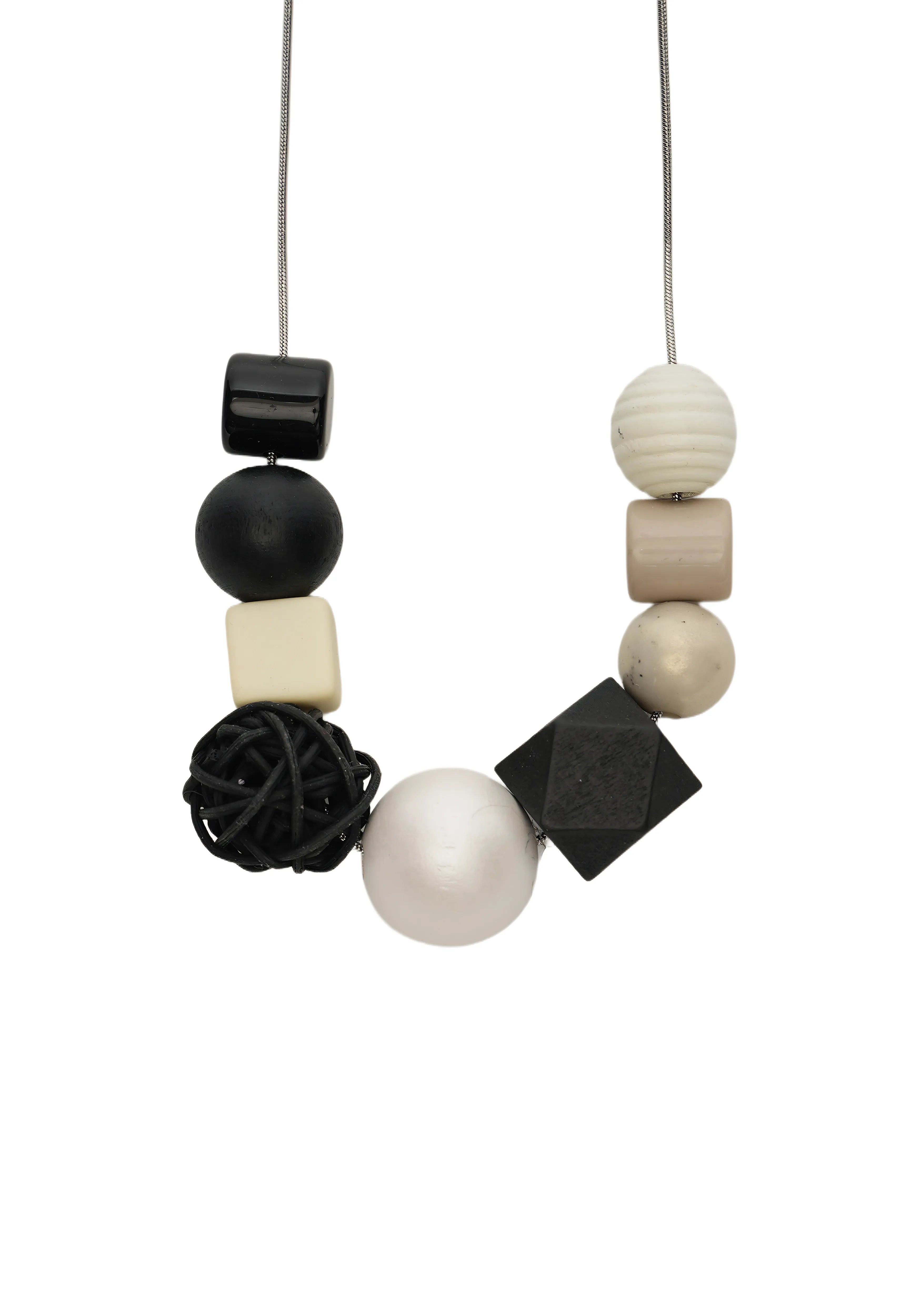 #color_Monochrome Noir